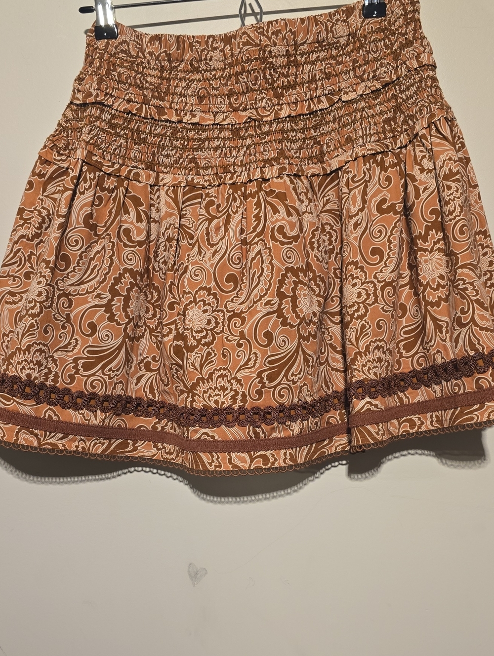 CARTOLINA Boho Floral Smocked Waist Mini Skirt in Brown
